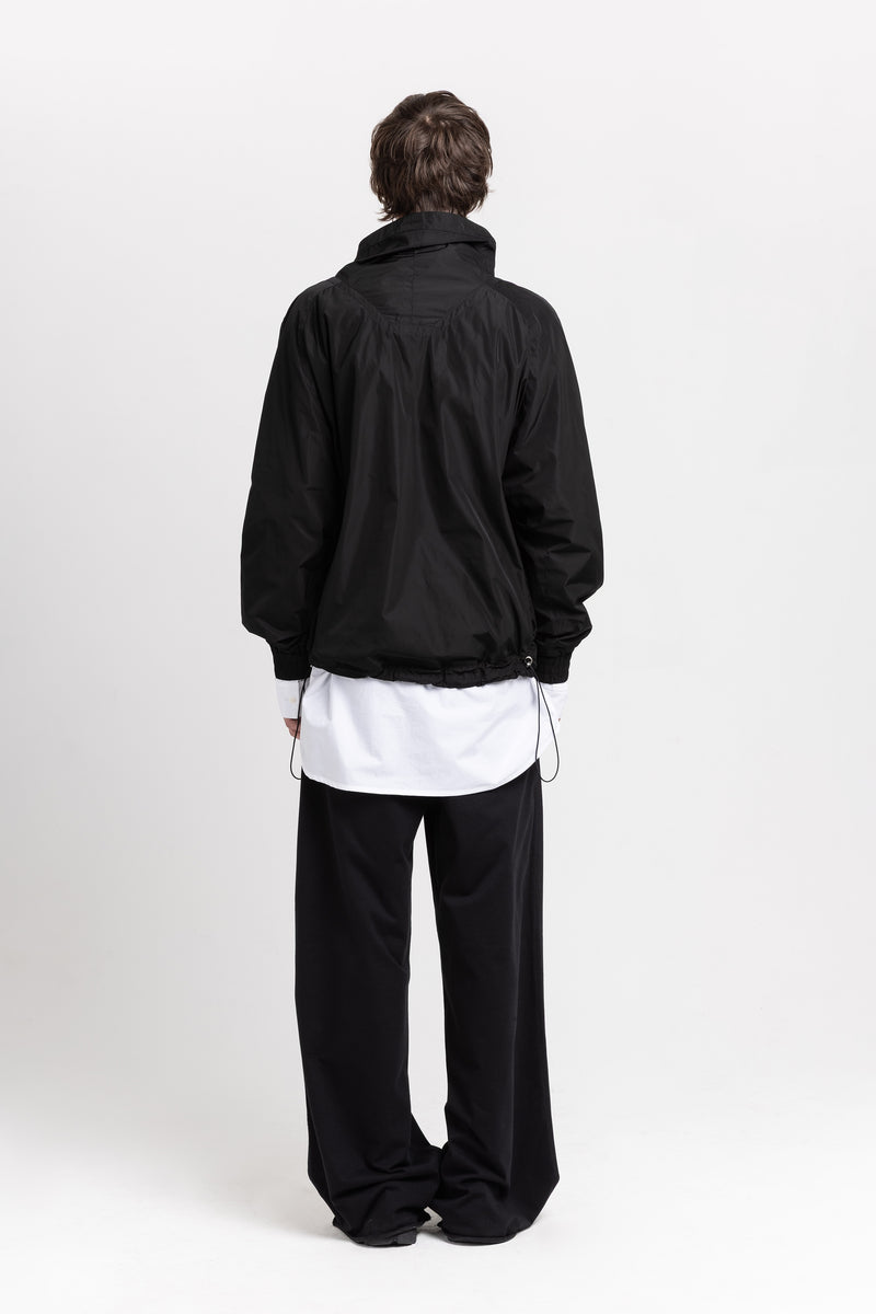 Black water repellent anorak