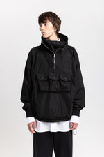 Black water repellent anorak