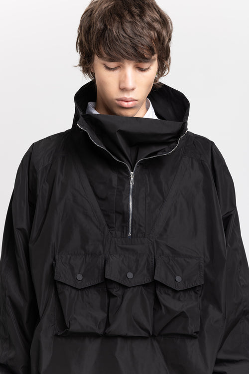 Black water repellent anorak