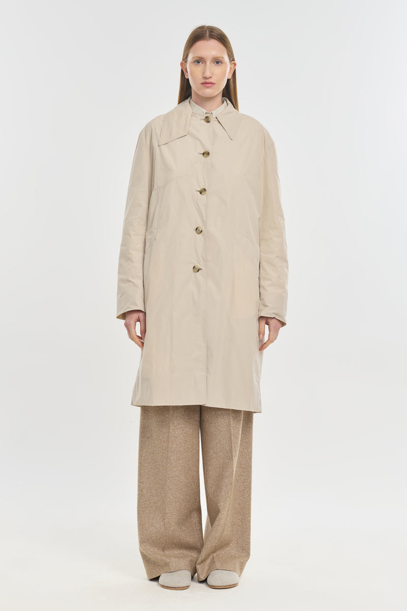 Light beige water repellent car coat