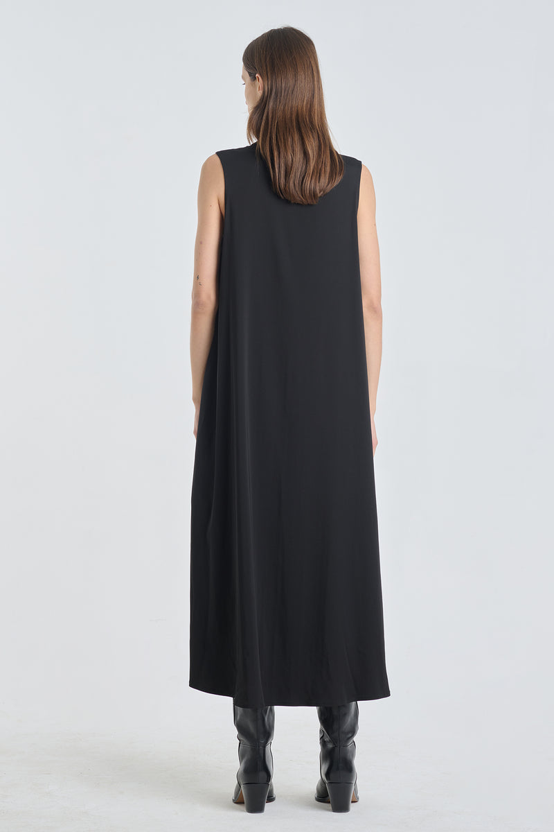 Black dress with detachable sleeves