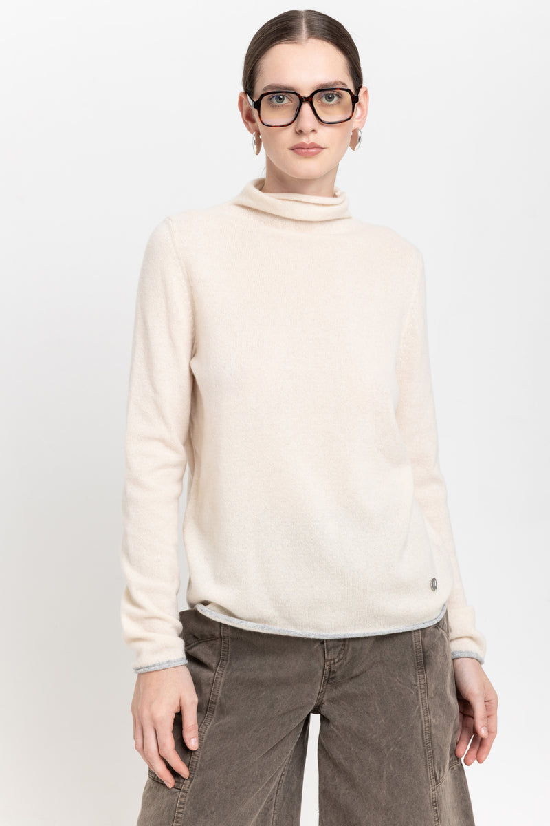 Pearl with grey dawn cashmere lightweight turtleneck