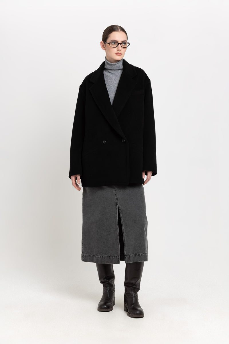 Black plush superfine wool relaxed short coat