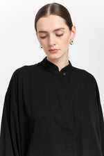 Black fluid tencel voluminous blouse