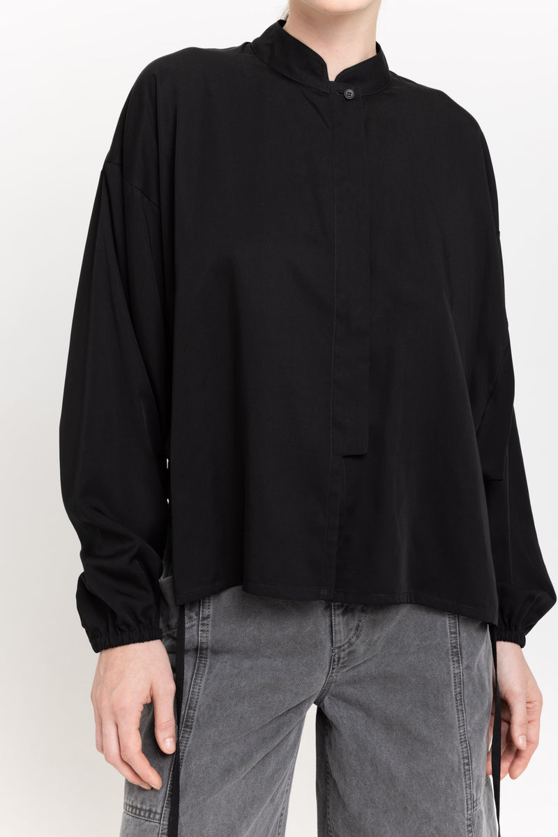 Black fluid tencel voluminous blouse