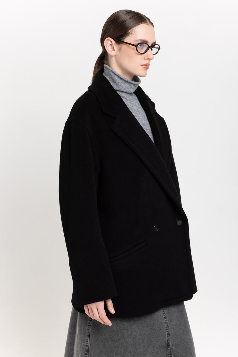 Black plush superfine wool relaxed short coat