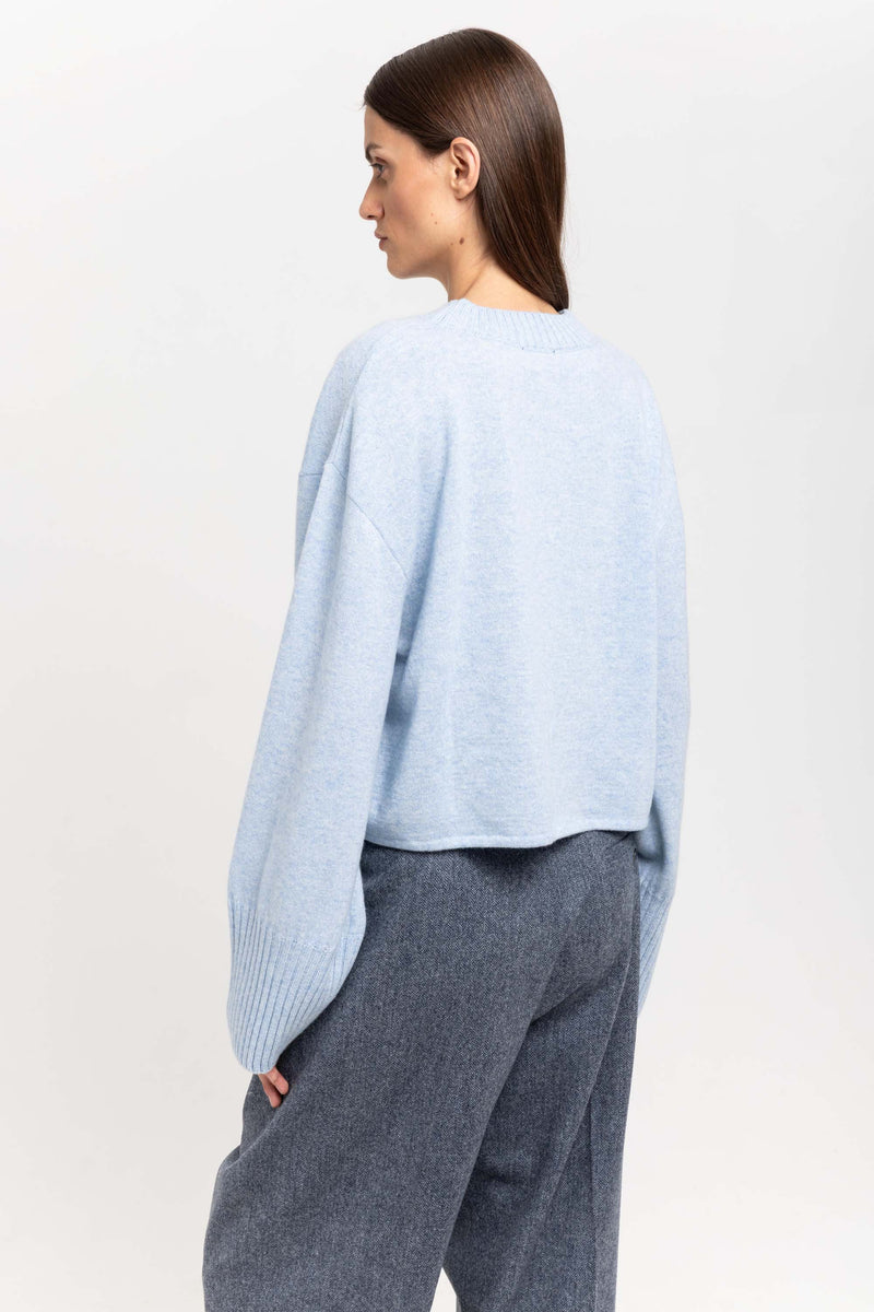 Cloud blue cashmere cropped pullover