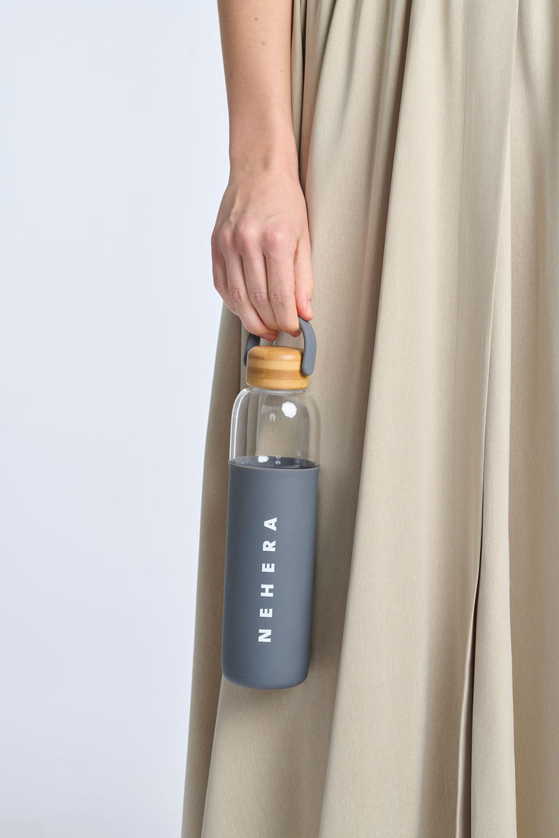 NEHERA x SOMA glass water bottle 750 ml grey