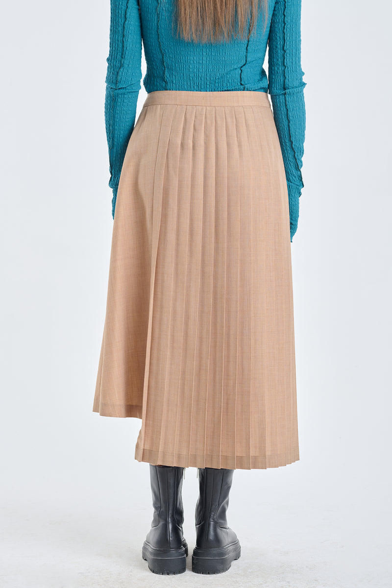 Beige skirt with pleated panel