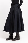 Black poplin voluminous skirt