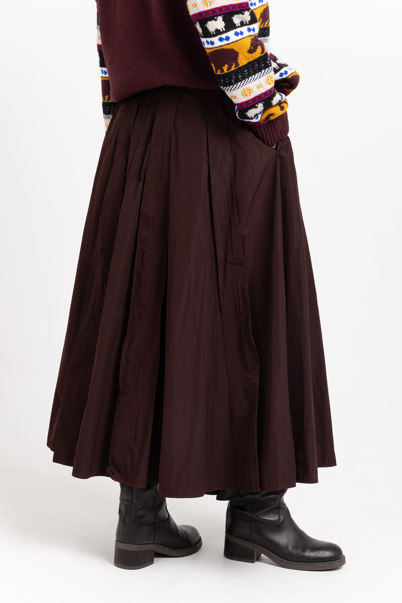 Wine red voluminous skirt