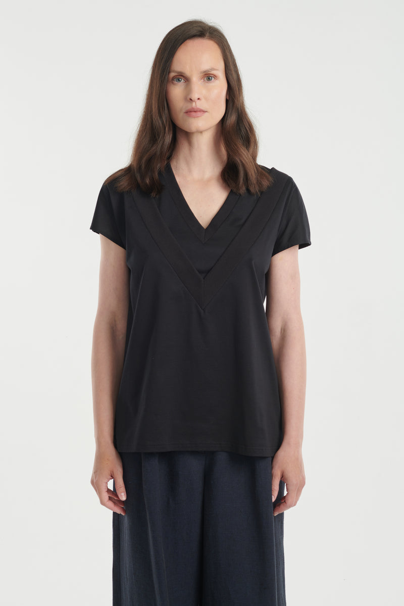 Black light cotton double v-neck t-shirt