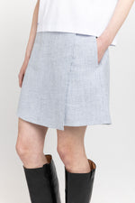 White & light blue pied de poule mini skort