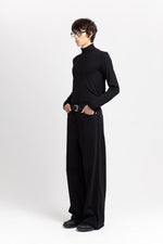 Black short leather belt