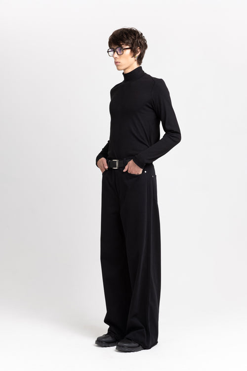 Black short leather belt