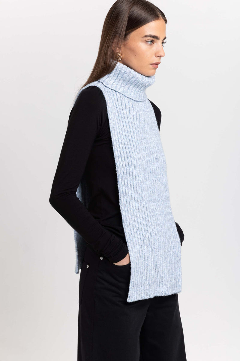 Cloud blue merino blend unisex chunky neck warmer