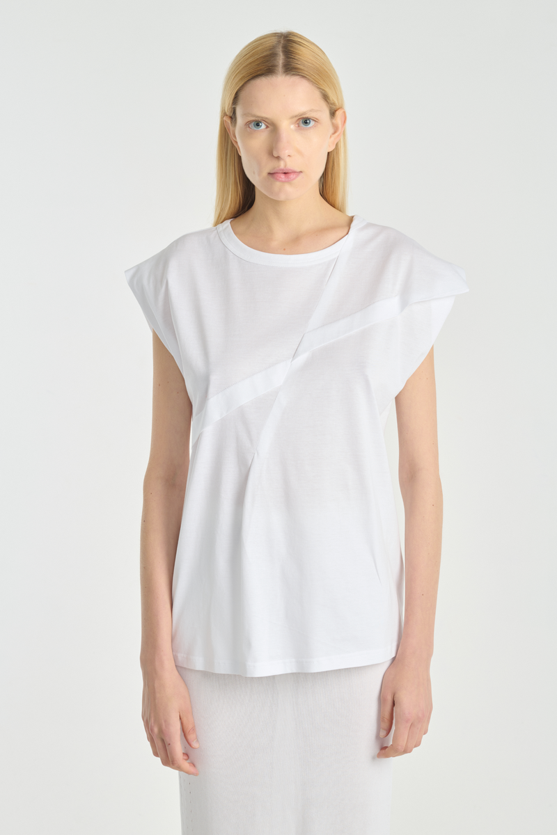 White light jersey cotton top with shifted front